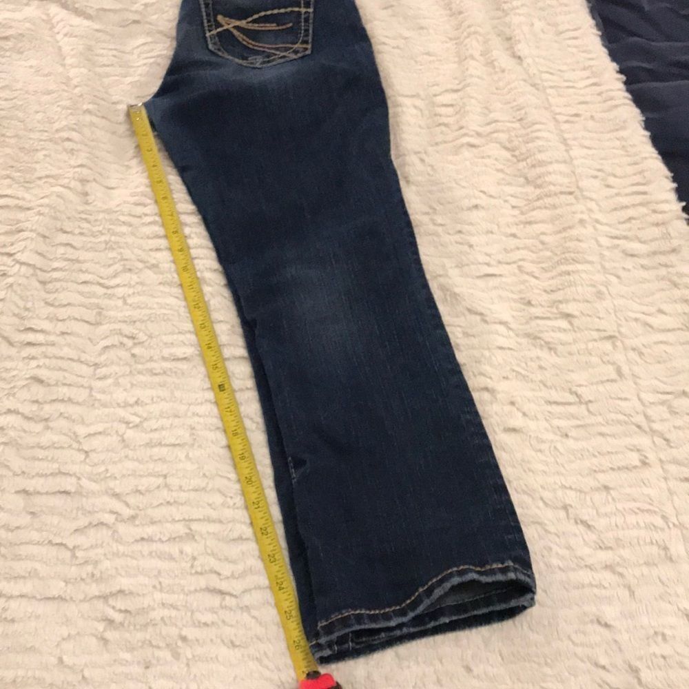 Cute Suki Capri Silver Jeans size 29! - Picture 3 of 7